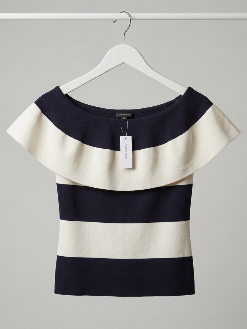 ANN TAYLOR OFF THE SHOULDER TOP SWEATER STRETCH NAVY BLUE OFF WHITE SLEEVELESS